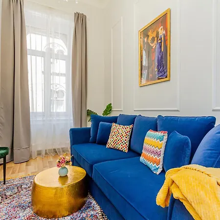 W17elegant Inner W/king Bed&friendly Host